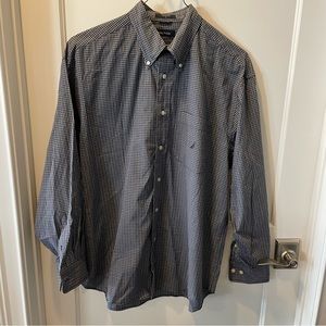 Barely Worn Men’s Nautica Size Large Button Down Shirt, blue plaid